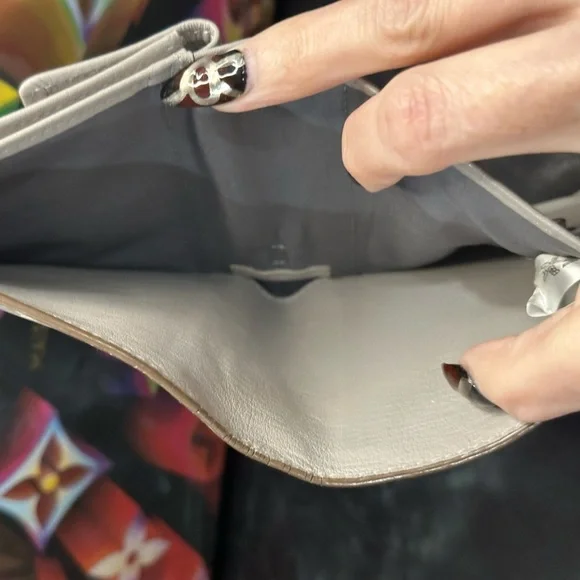 MCM Grey Bifold wallet with coin purse VISETOS ORIGINAL FLAP WALLET EUC - Picture 10 of 13